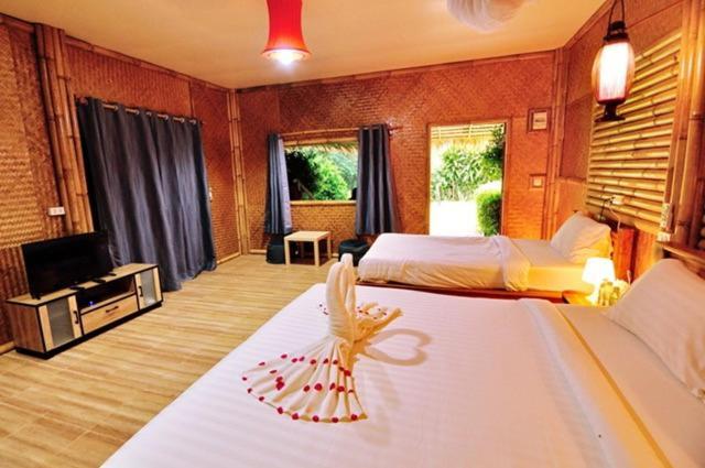 Mek Kiri Riverkwai Resort SHA Thong Pha Phum Exterior foto